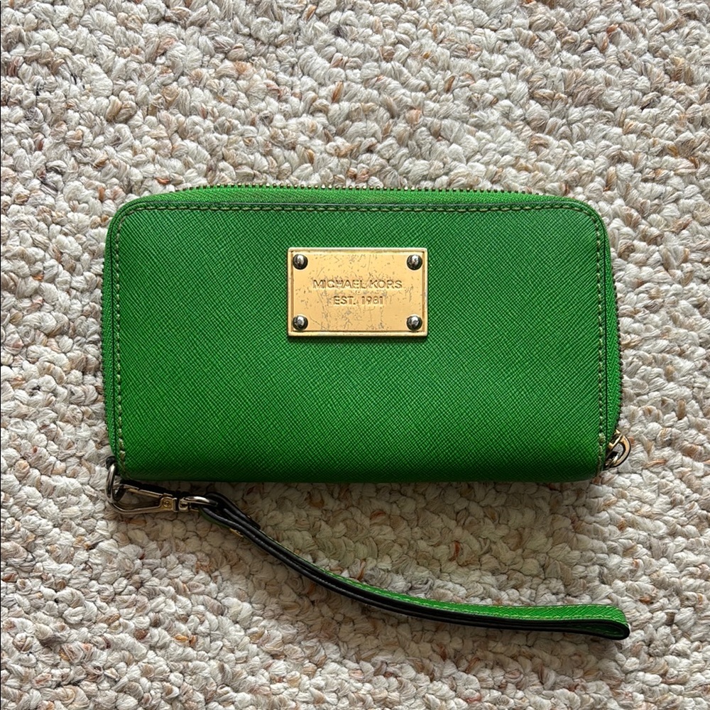 Michael Kors Green Wristlet Wallet